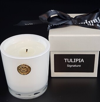 Tulipia Candle